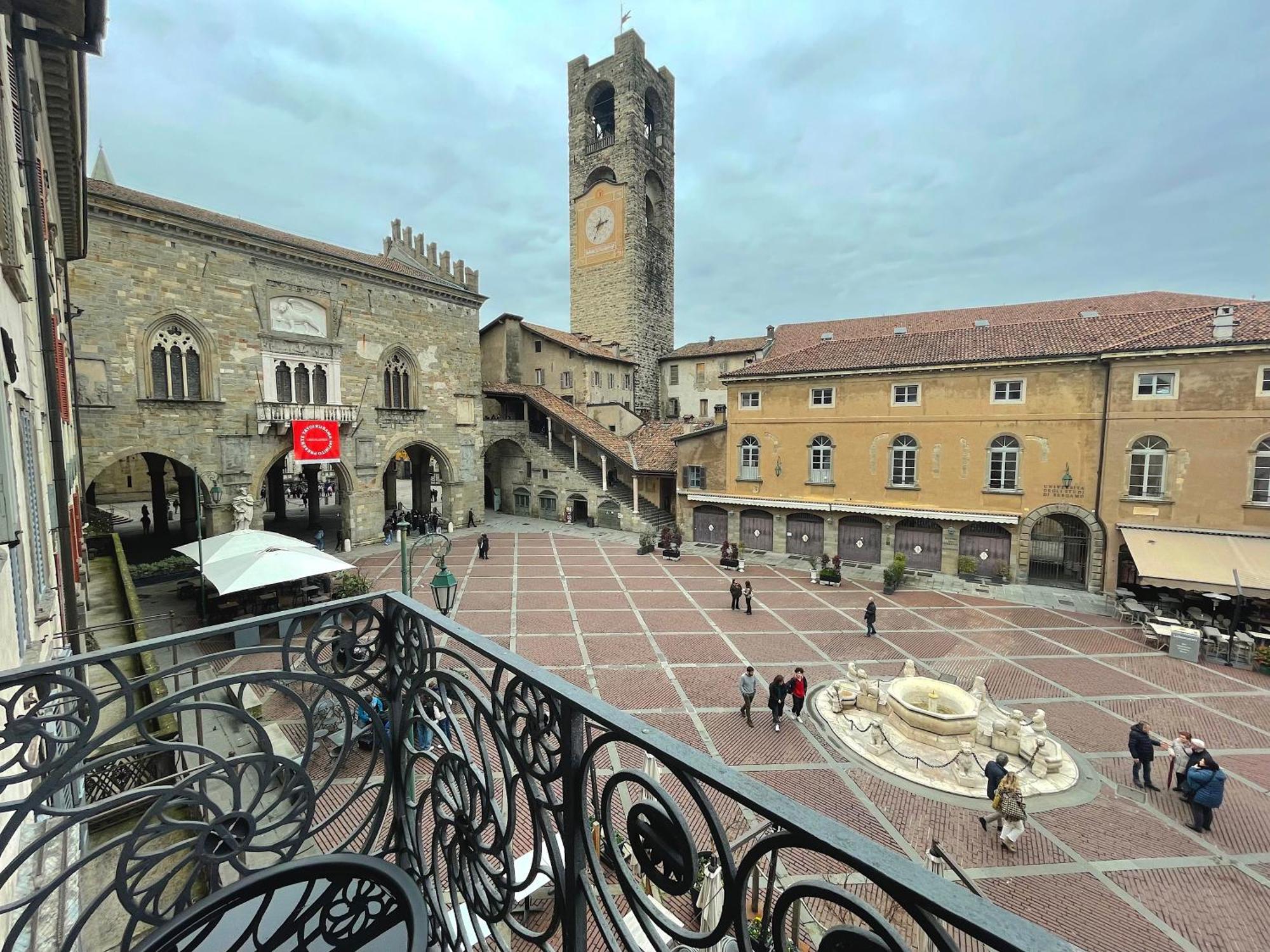 Best View Boutique Apartments Bergamo Eksteriør billede