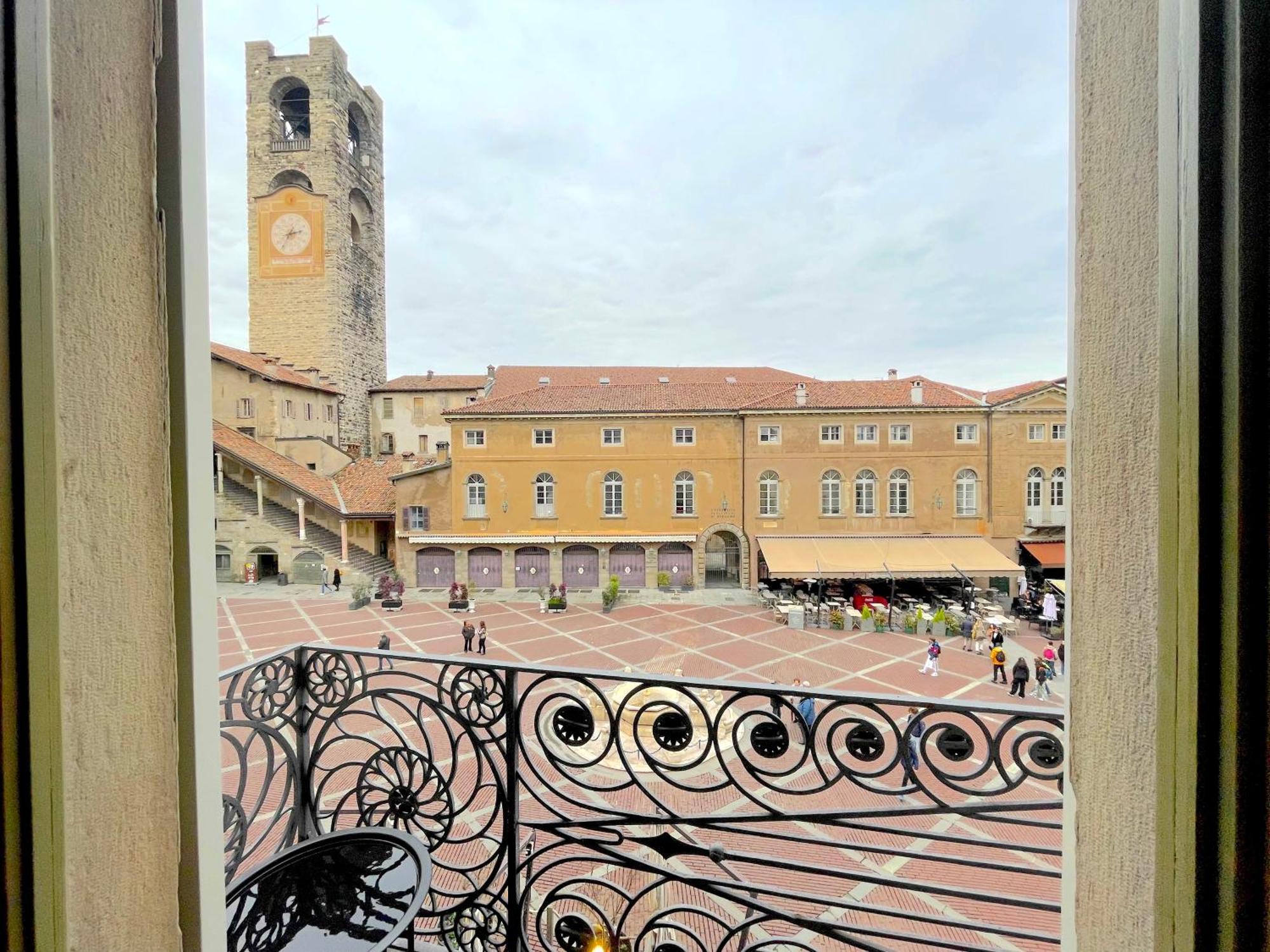 Best View Boutique Apartments Bergamo Eksteriør billede